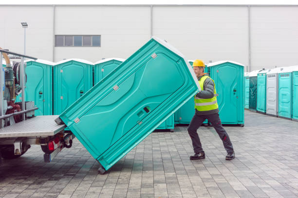 Best Construction site porta potty rental  in Hialeah Gardens, FL